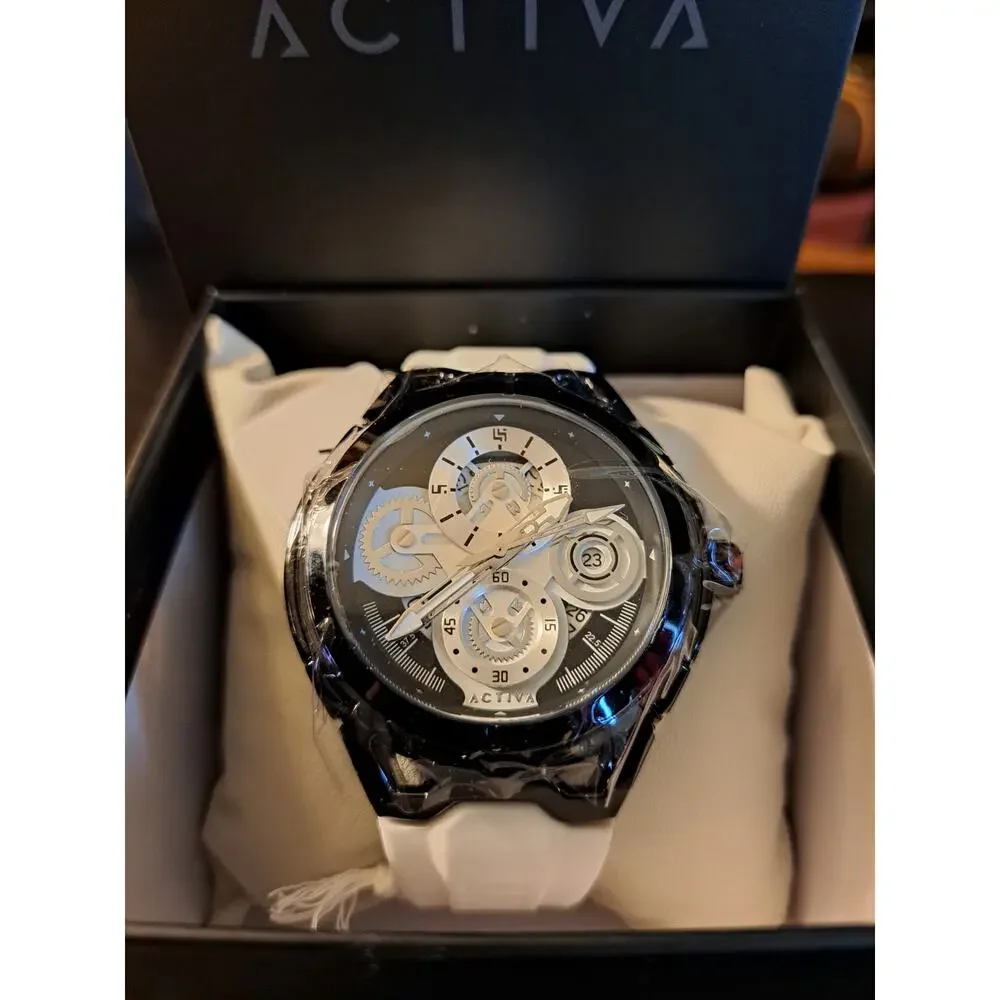 Invicta easily gender